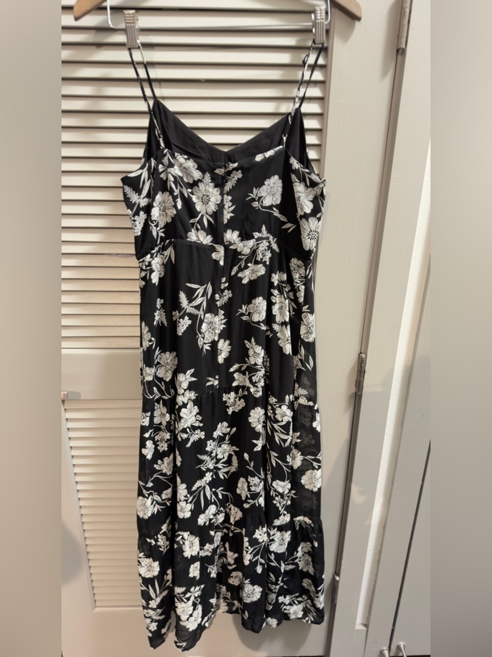 J.Crew Mercantile Black White Floral Midi Dress Size 6 Sleeveless Tiered Cami - Picture 4 of 6